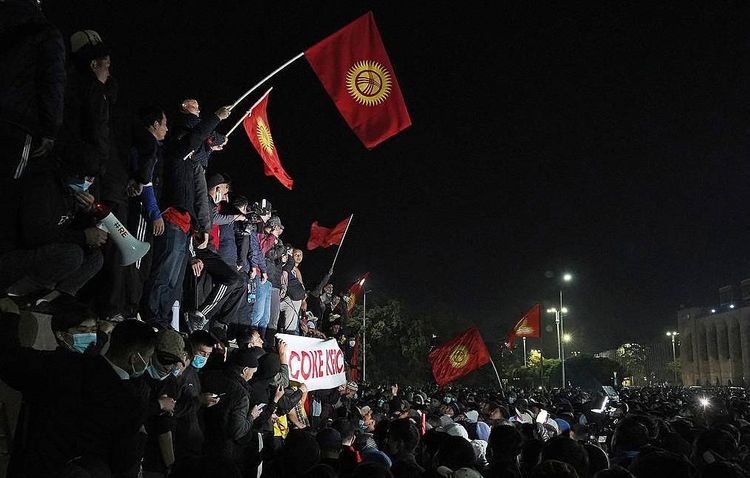 Some 590 injured in riots in Kyrgyzstan’s capital
