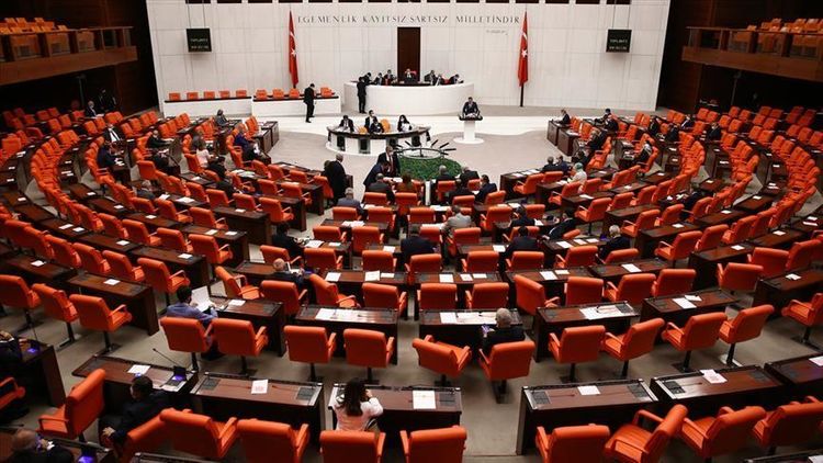 Turkish parliament ratifies motion on Iraq, Syria