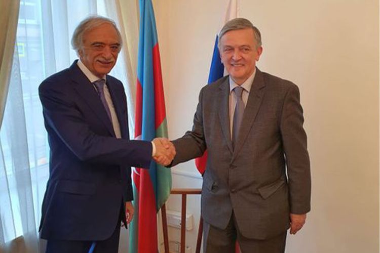 Polad Bulbuloglu met with newly appointed ambassador of Montenegro to Russia