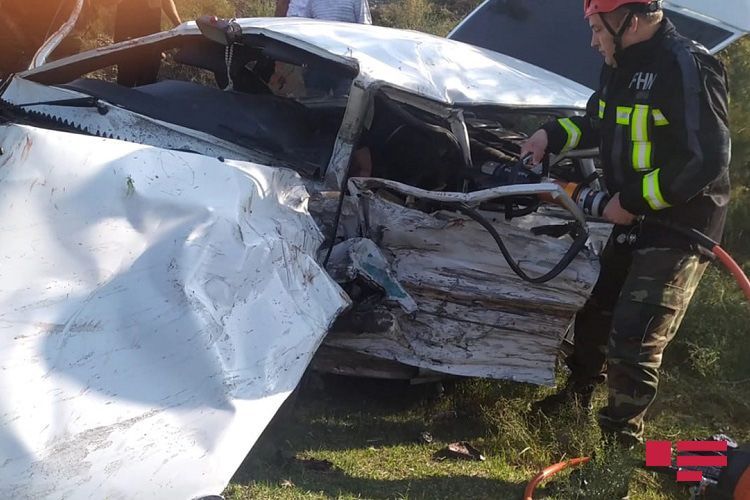 Two cars collided in Agdash, killing three and injuring four