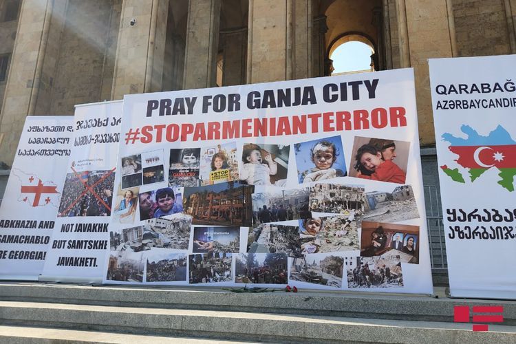 Rally in support to Azerbaijan held in front of parliament building in Tbilisi - PHOTOSESSION