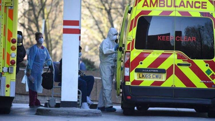 Britain records 18,804 new COVID cases on Monday