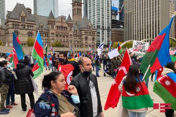 Niagara waterfall dyed colors of Azerbaijani flag - VIDEO