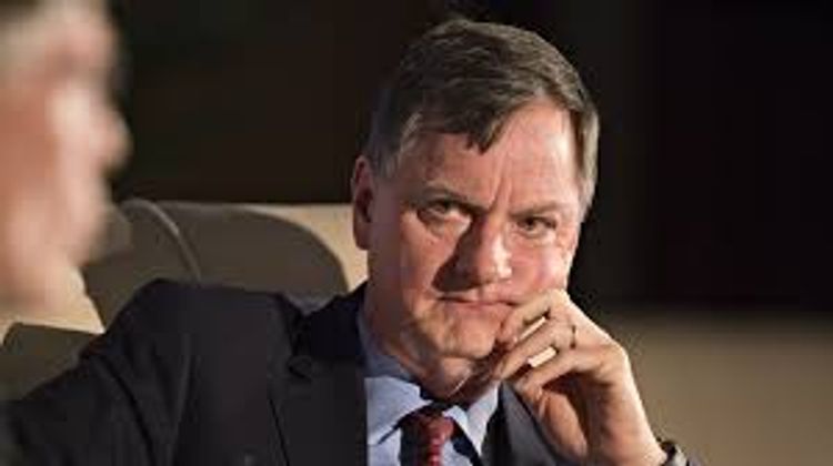 Fed's Evans sees less economic drag from new COVID-19 wave