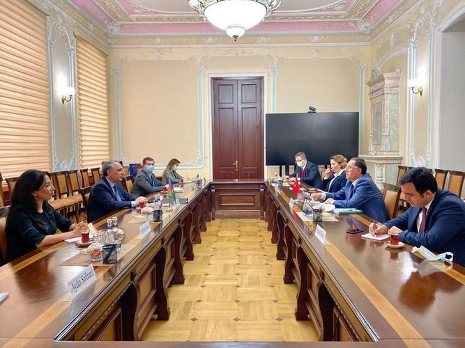 Azerbaijan's Prosecutor General meets with President of the OIC Ombudsman Association 