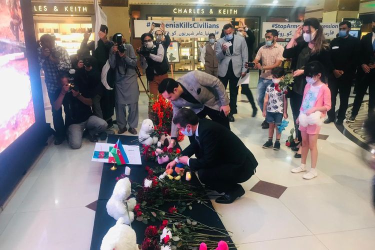 Rally called “Armenia kills civilian population. End to Armenian aggression” being held in biggest shopping mall of Islamabad - VIDEO
