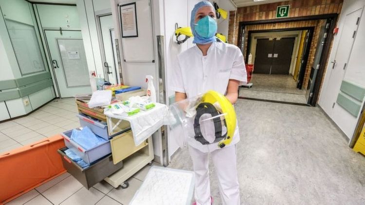 Belgian doctors with Covid asked to keep working