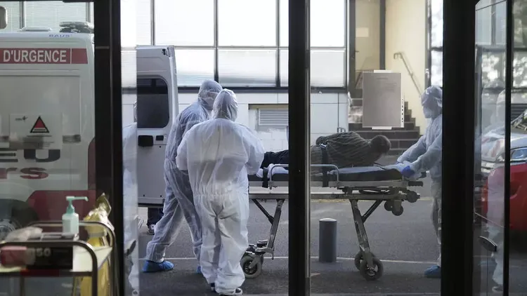 France sees highest number of COVID-19 patients going into hospital since April