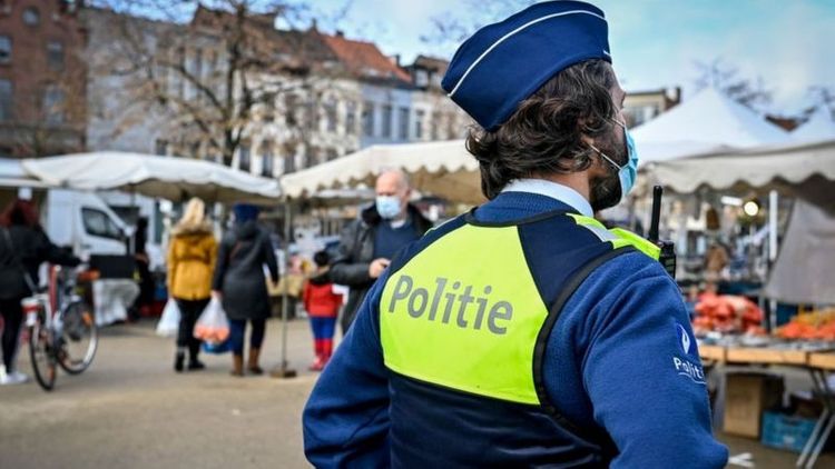 Belgium announces return to national lockdown