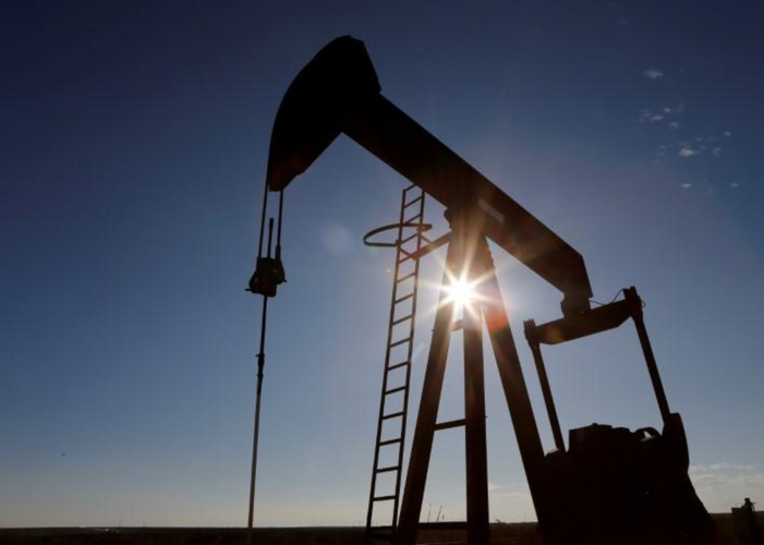 Oil rises after U.S. inventories draw, optimism of economic recovery