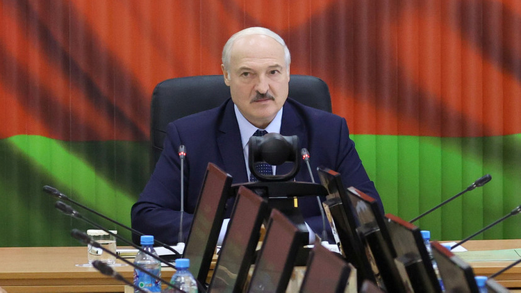 Lukashenko says Belarus deployed half of its army along borders