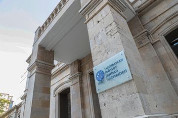 President Ilham Aliyev and first lady Mehriban Aliyeva inaugurated newly reconstructed education block No.3 of UNEC - UPDATED