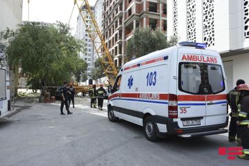 Two houses damaged as a result of crane turnover onto residential building in Baku - PHOTO - VIDEO - UPDATED