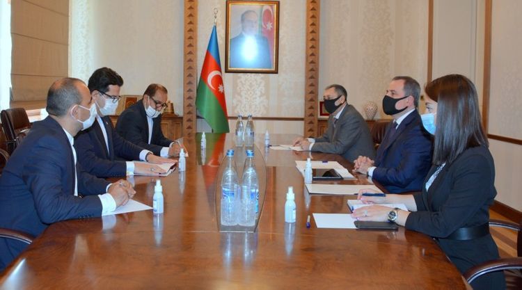 Azerbaijani FM meets with General Secretary of Turkic Council