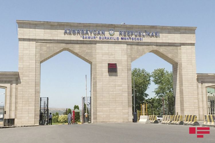  Azerbaijan repatriates 400 citizens from Russia