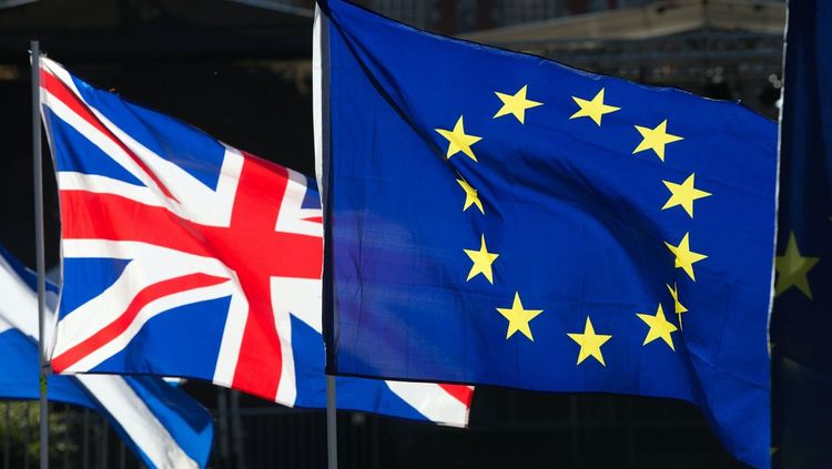 UK and Japan sign first major post-Brexit trade deal