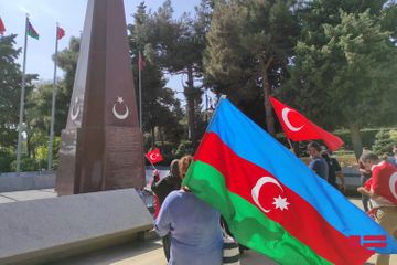 Campaign in support to Turkey held in Baku - PHOTO