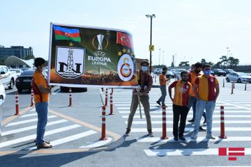 Galatasaray club arrived in Baku - PHOTOSESSION