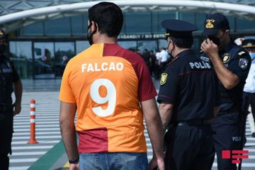 Galatasaray club arrived in Baku - PHOTOSESSION
