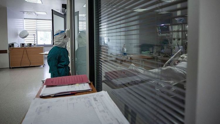 Turkey's COVID-19 overall infection count now stands at 298,039