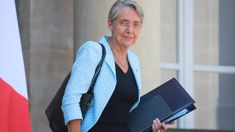 Work-from-home still highly recommended, French minister says