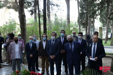 Graves of Uzeyir Hajibeyli and musical figures in l Honorary Alley were visited