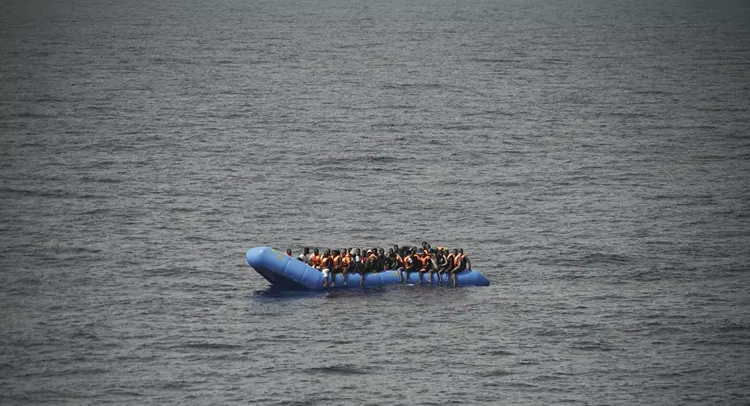 UK gov't to begin weekly flights of 1,000 migrants back to European mainland