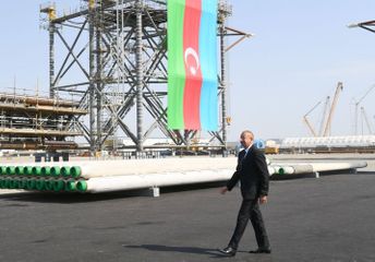 President Ilham Aliyev attended groundbreaking ceremony of Absheron field offshore operations