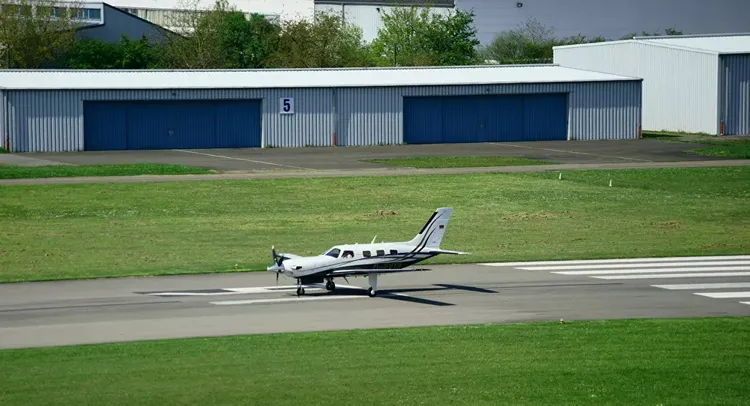 Texas plane crash kills at least four people 