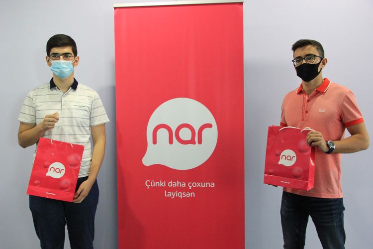 Nar awards the students who scored the highest points at the admission exams - PHOTO