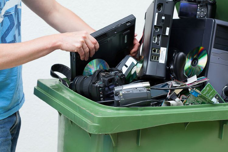 Researches regarding utilization of electronic wastes conducted in Azerbaijan