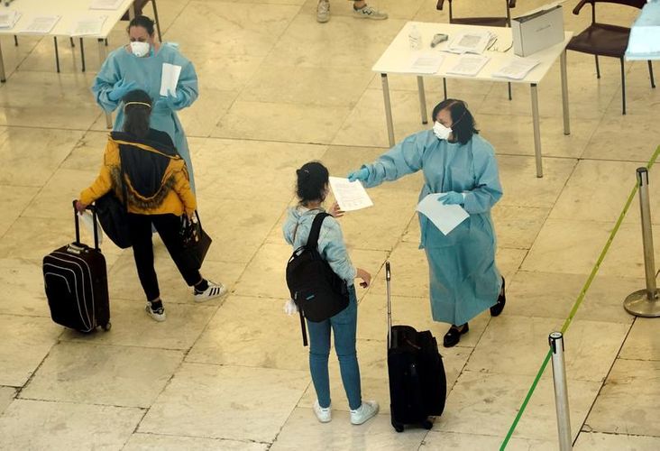 Spain to cut coronavirus quarantine to 10 from 14 days