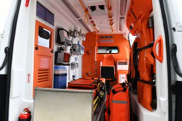 President Ilham Aliyev and first lady Mehriban Aliyeva viewed new ambulance vans delivered to Azerbaijan - UPDATED