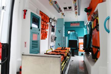 President Ilham Aliyev and first lady Mehriban Aliyeva viewed new ambulance vans delivered to Azerbaijan - UPDATED