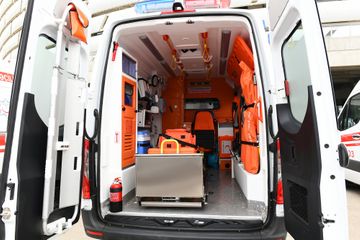 President Ilham Aliyev and first lady Mehriban Aliyeva viewed new ambulance vans delivered to Azerbaijan - UPDATED