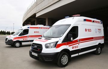 President Ilham Aliyev and first lady Mehriban Aliyeva viewed new ambulance vans delivered to Azerbaijan - UPDATED