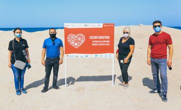 Environmental campaign held at the beaches of Baku under the motto of "Protect the Caspian Sea!" - PHOTO