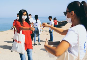 Environmental campaign held at the beaches of Baku under the motto of "Protect the Caspian Sea!" - PHOTO