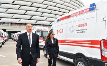 President Ilham Aliyev and first lady Mehriban Aliyeva viewed new ambulance vans delivered to Azerbaijan - UPDATED