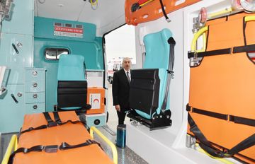 President Ilham Aliyev and first lady Mehriban Aliyeva viewed new ambulance vans delivered to Azerbaijan - UPDATED