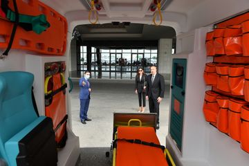 President Ilham Aliyev and first lady Mehriban Aliyeva viewed new ambulance vans delivered to Azerbaijan - UPDATED