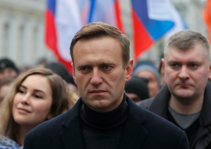 Navalny can come back to Russia at any time, Kremlin says