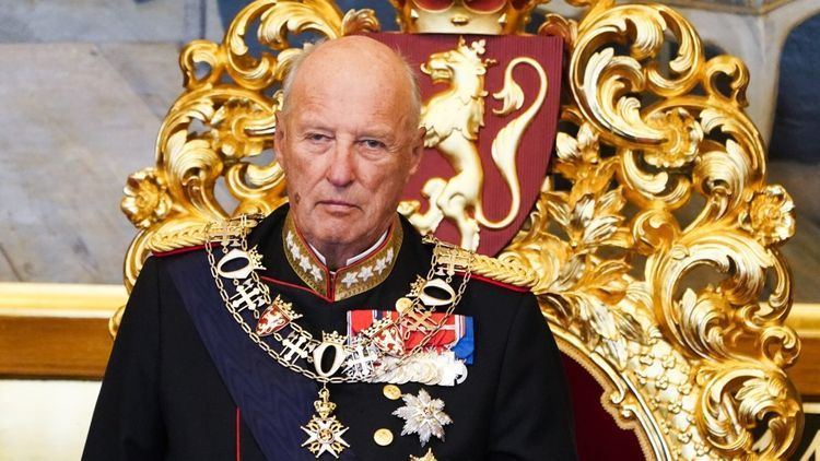 King of Norway was hospitalized