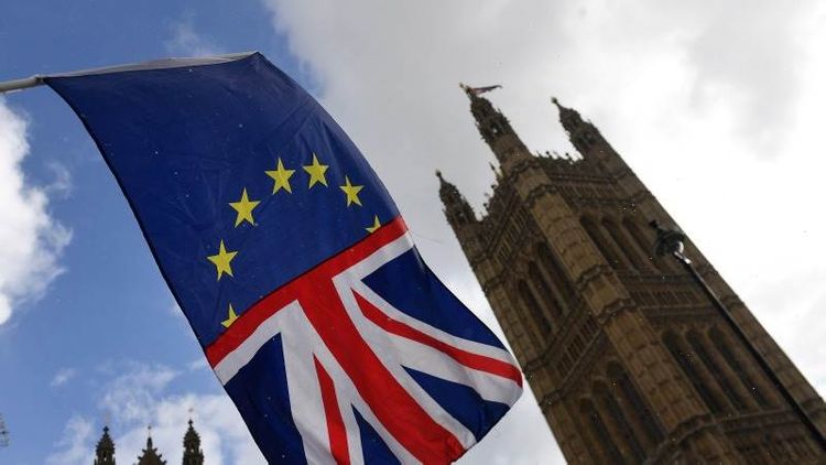 Johnson spokesman: "Brexit deal possible, but significant gaps remain"