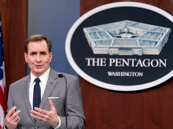 Transgender people to serve in the military - Pentagon undo Trump-era rules