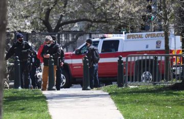 US Capitol on lockdown after 2 officers rammed by car - VIDEO