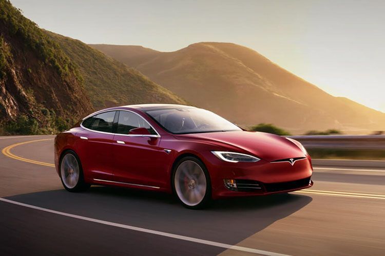 Tesla's first-quarter deliveries break previous record, beat expectations