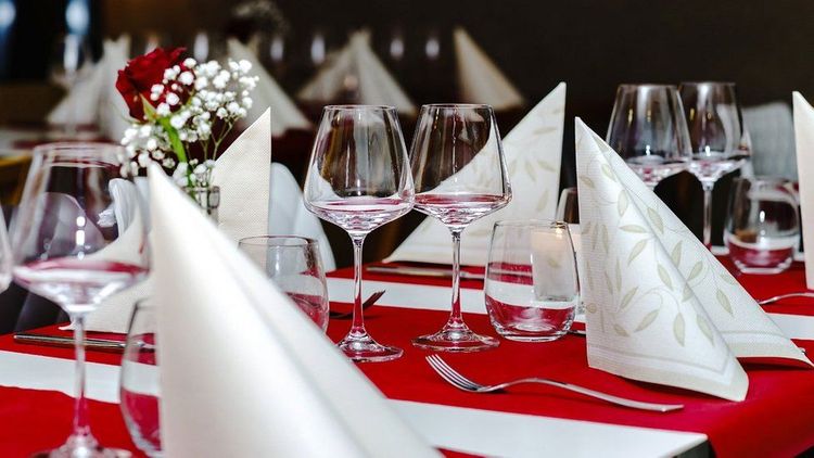 Paris police probe 'secret luxury dinner parties