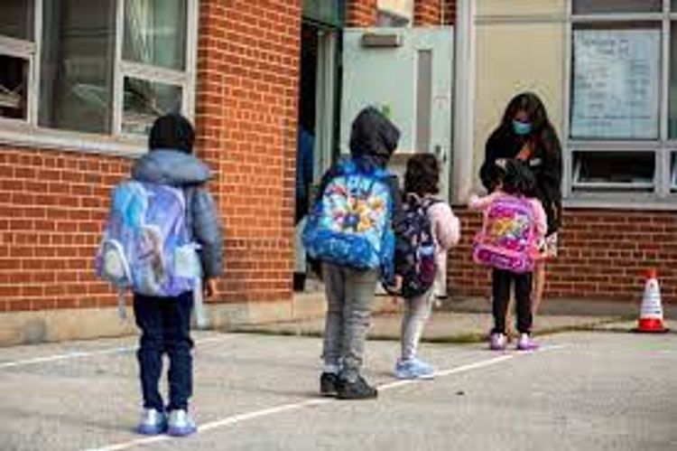 Toronto cancels in-person schools as variant-driven cases rise