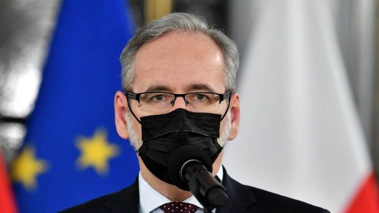 Poland extends COVID lockdown until April 18